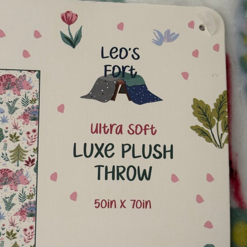 Leo’s Fort Girly Pink Purple Green Blue White Dinosaur Blanket 50 x 70 NWT - Picture 8 of 9